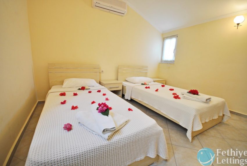 Beachfront Rent 5 Bedroom Private Villa in Fethiye - Fethiye Lettings 25